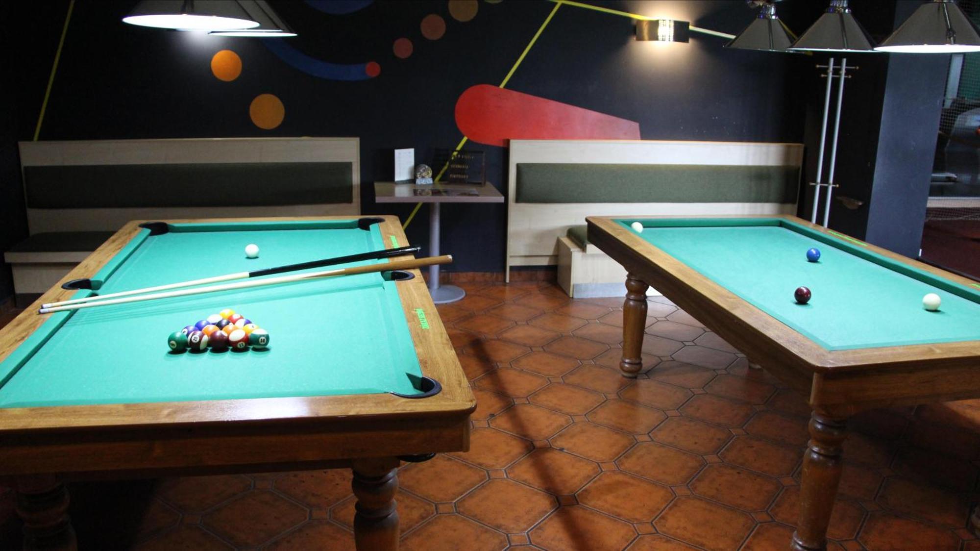 Penzion Raketa Bowling Опава Экстерьер фото